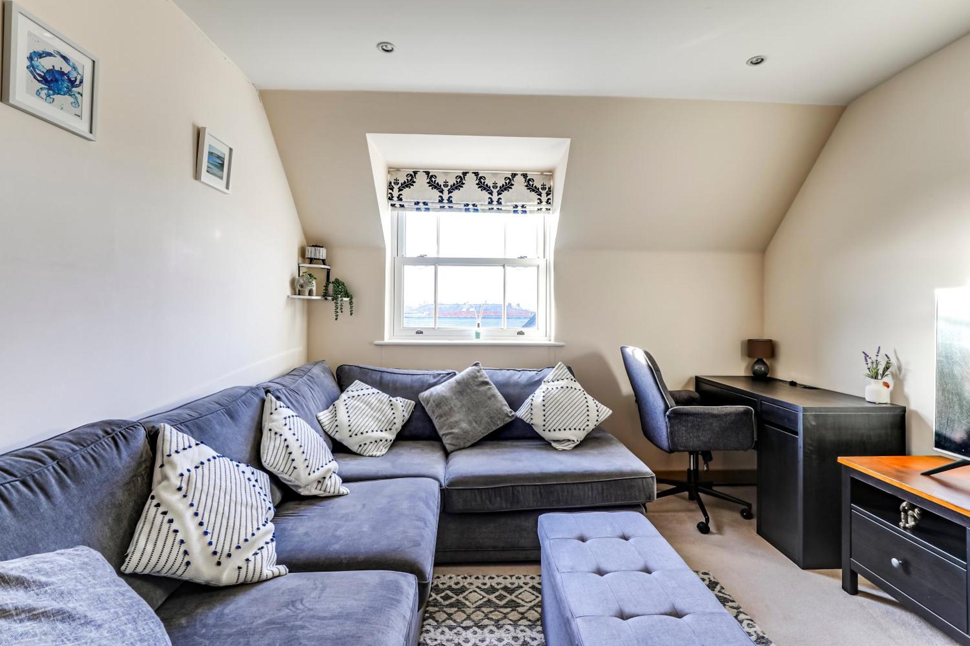 Апартаменты Entire 2 Bed Flat Contractors Families And Relocators Вэр Экстерьер фото